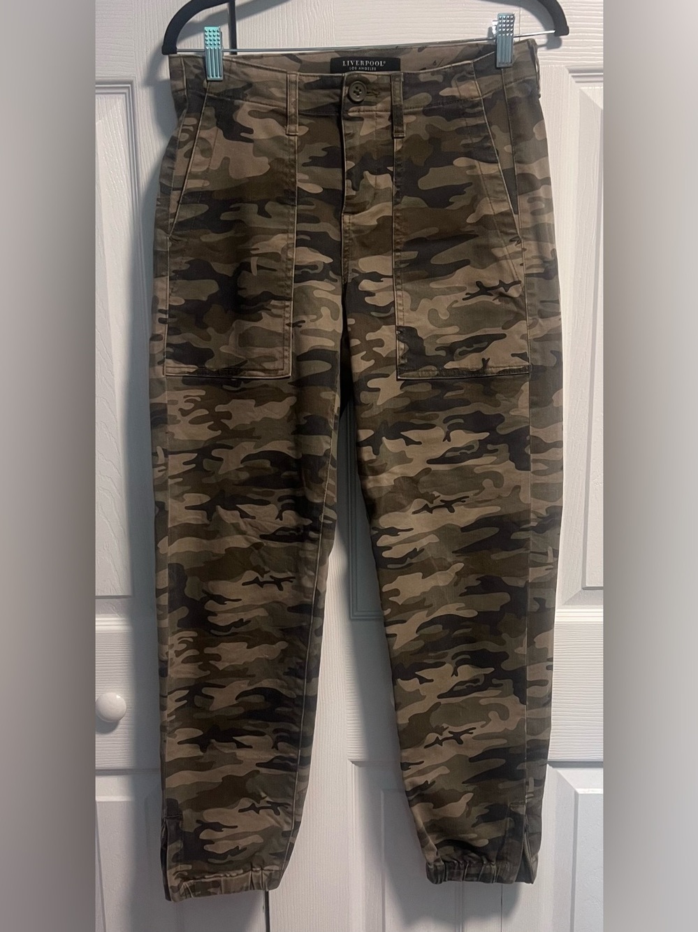 Liverpool "The Crop Cargo" Camoflage Pants